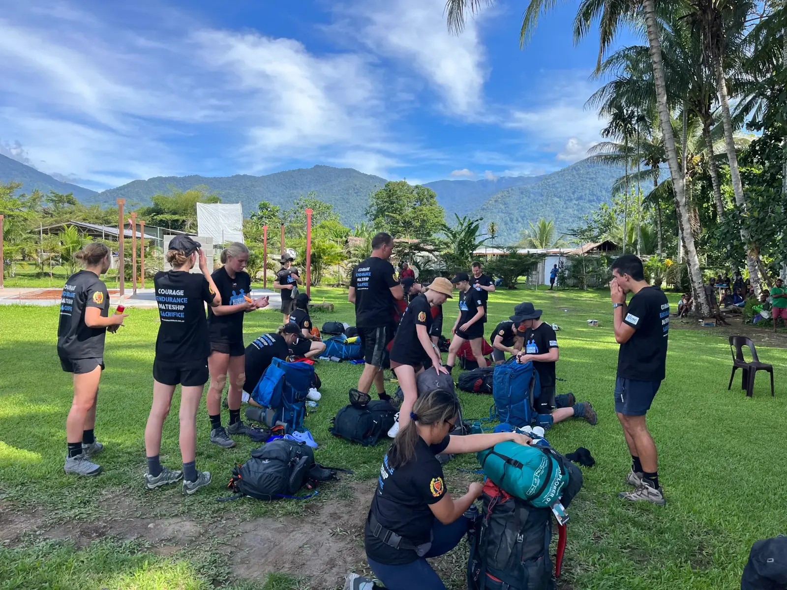 Kokoda Courage trekkers on the Kokoda Track — photo 8