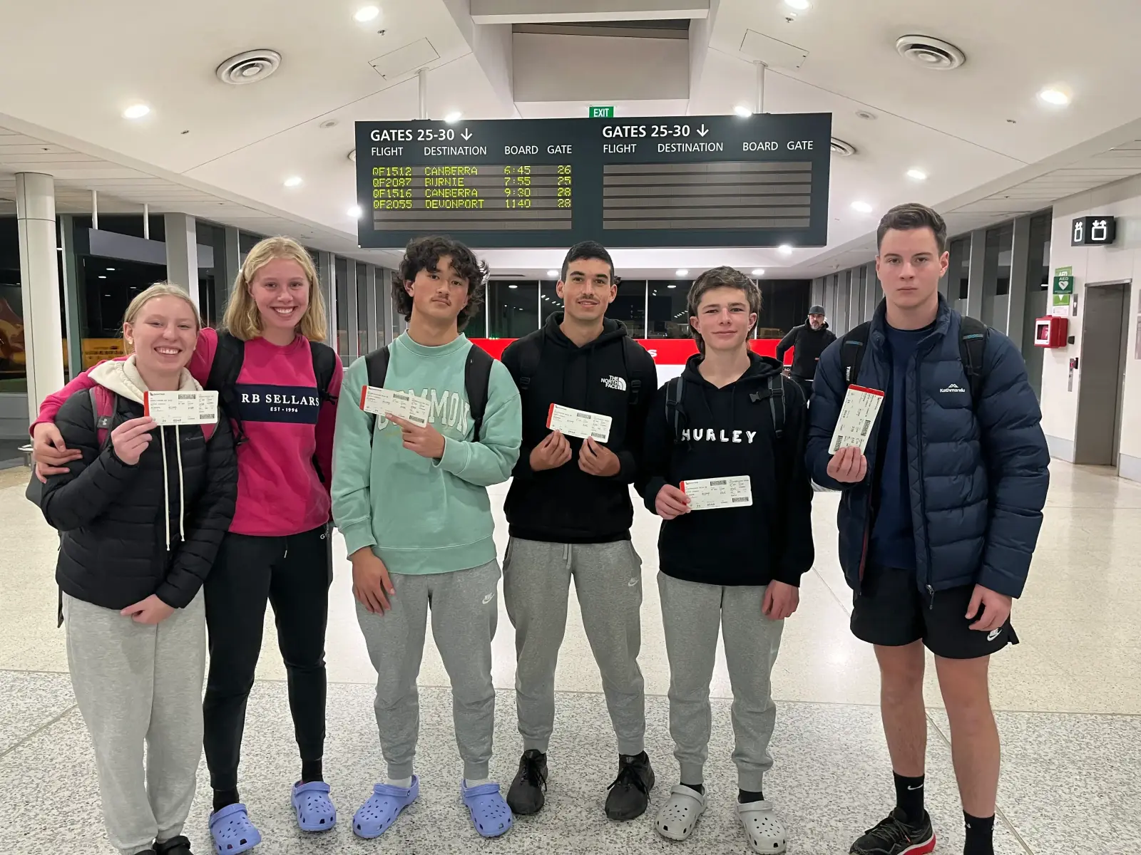 Kokoda Courage family and youth trekkers — photo 4