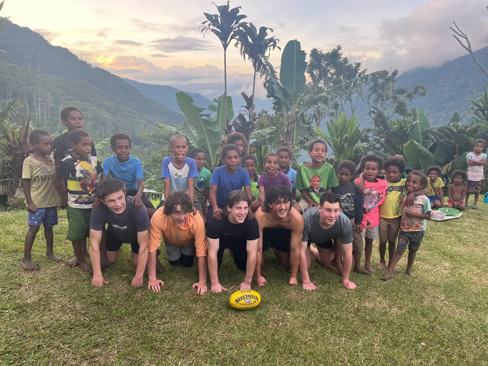 Kokoda Courage family and youth trekkers — photo 5